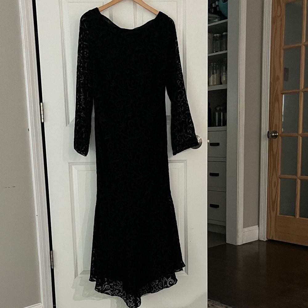 Shape FX Burn Out Velvet Black Long Sleeve Maxi Dress Sz 12